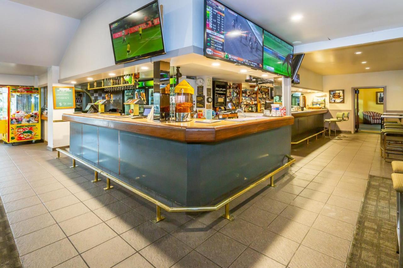 The Grand Hotel & Bar - Akaroa Bagian luar foto