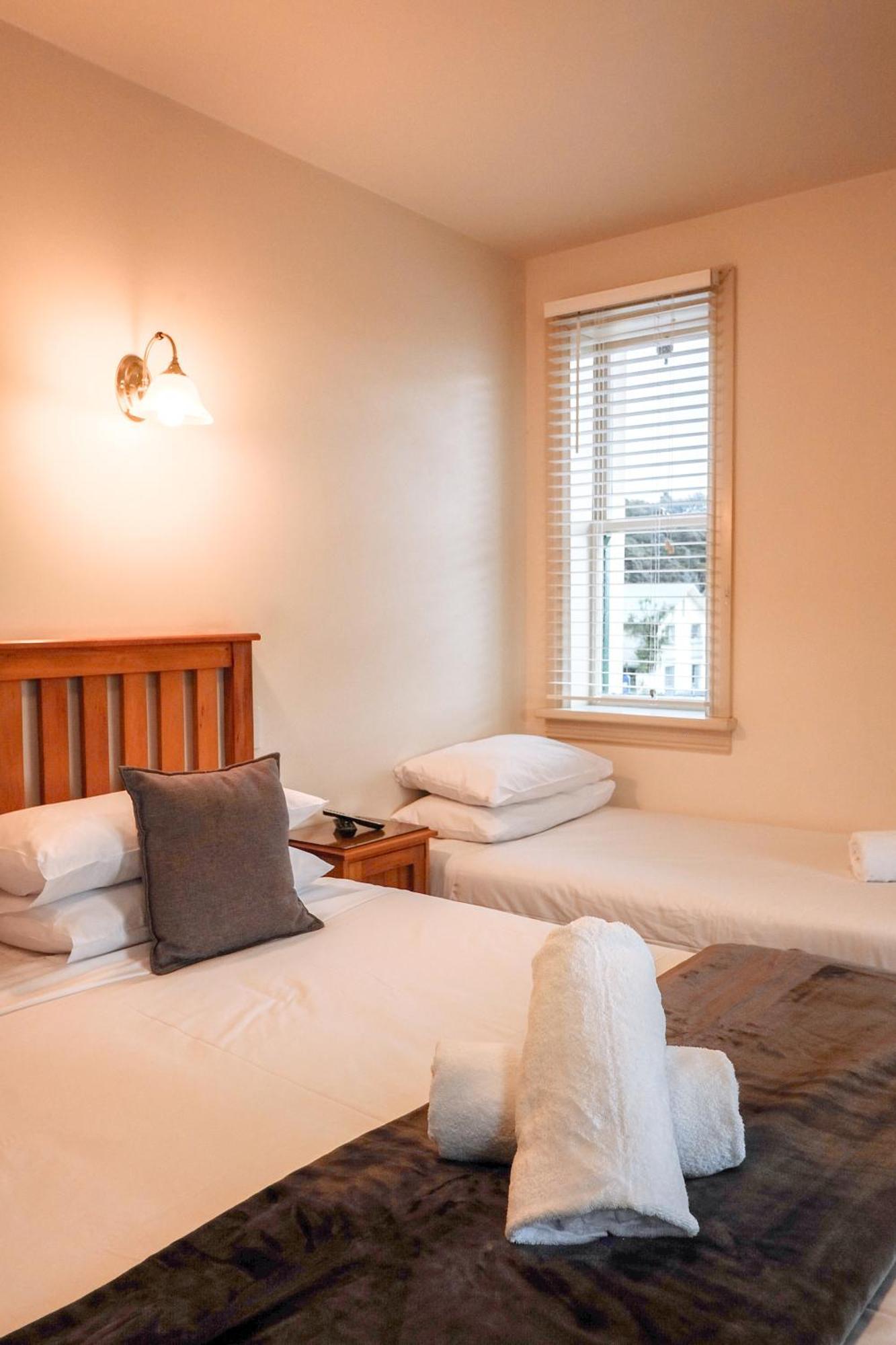 The Grand Hotel & Bar - Akaroa Bagian luar foto